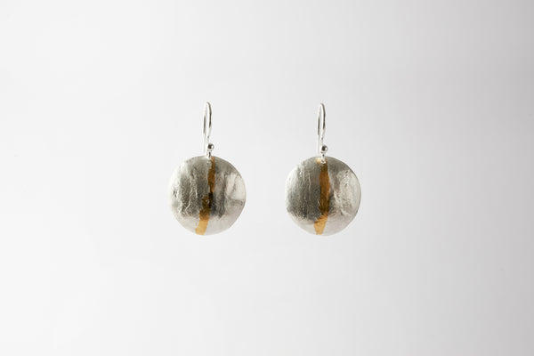 Gold stripe textured drop earrings