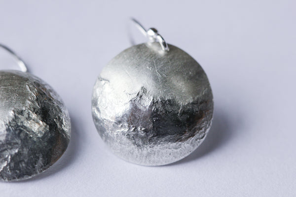 Mountain drop textured earrings